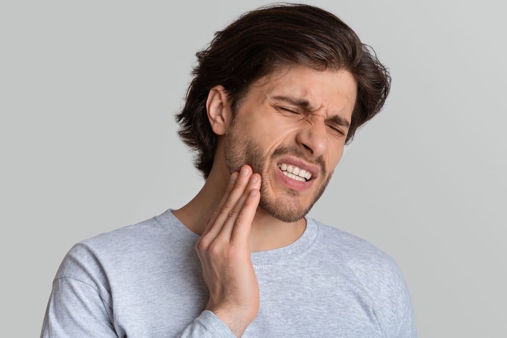 sintomas y dolor de muelas del juicio en clinica dental leganes
